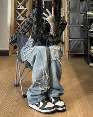 Distressed-Jeans aus Sonimire-Denim mit Sternenmuster