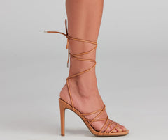 Attitude – PU-Pumps mit Schnürung und Stilettoabsatz