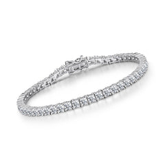 Kleines, individuelles Diamantarmband