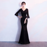 Brooke – Abendkleid aus Spitze mit V-Ausschnitt