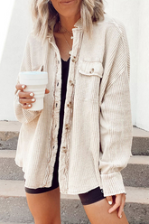 Oberteile mit geteilter Gelenkschnalle und Mandarinkragen