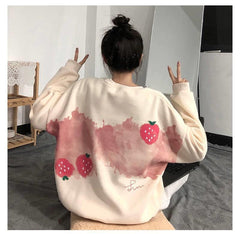 Lockerer Pullover mit süßem Erdbeer-Print
