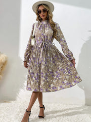 Bedrucktes Plisseekleid mit hohem Kragen