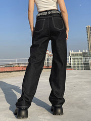 Lockere Skinny-Jeans im Straight Fit