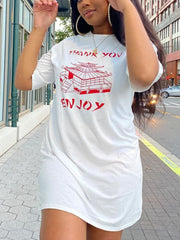 Lässiges Hemdkleid mit geometrischem Buchstabendruck