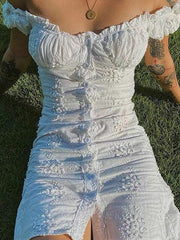 Geknöpftes Jacquard-Minikleid mit Blumenmuster und Puffärmeln