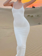 Weißes ärmelloses, figurbetontes Maxikleid