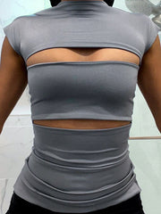 Graues, kurzärmliges T-Shirt mit Cut-outs