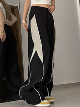 Kontrastierende Jogginghose mit geradem Bein