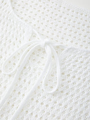 Weißes, offenes Stricktop mit Bindeband vorne