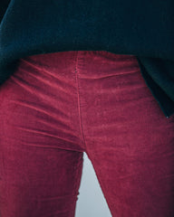 Sophie High Rise Bell Bottom Cordhose - Burgunderrot