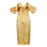 Schulterfreies, plissiertes, rückenfreies, figurbetontes Midikleid