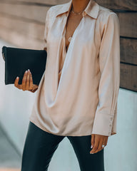 Problem Solved Satin-Bluse mit Kragen – Hautfarben