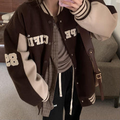 Wattierte Collegejacke im Vintage-Stil mit Logo-Stickerei