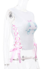 Satin-Spitzentop mit Baby Bunny-Grafik