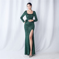 Viv – Formales Glitzerkleid mit hohem Schlitz