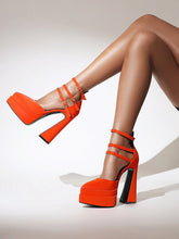 Foster Hellblaue Plateau-Pumps