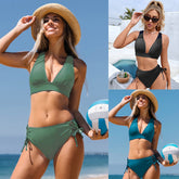 Blaues Bikini-Set mit Neckholder und Knoten