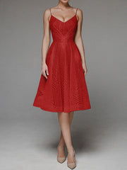 Elegantes, sexy Abendkleid mit Sling-Stickerei