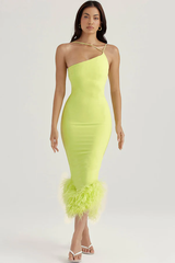 One-Shoulder Neckholder-Swingkleid aus Pelz