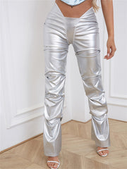 Gianny – Glänzende Bundfaltenhose aus Kunstleder