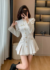 Süßes koreanisches Plissee-Minikleid