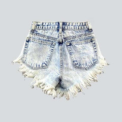 Gebleichte Distressed-Jeansshorts