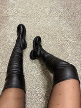 Stiefel aus PU-Leder mit flachem Absatz