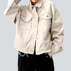 Helle Jeansjacke im Used-Look