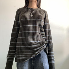 Gestreifter Rippenpullover