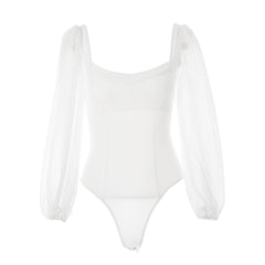 Eleganter hochgeschnittener Netz-Bodysuit mit Puffärmeln und Herzausschnitt - Weiß