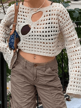 Langärmliges Crop-Top aus Strick mit Aussparungen