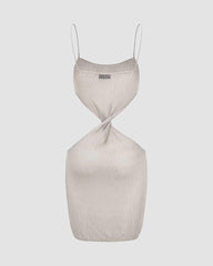Mallium – Minikleid aus Strick mit Twist-Ausschnitt