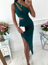 Einfarbiges, geschlitztes One-Step-Kleid