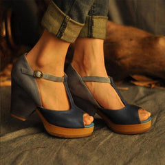 Vintage Sandalen mit offener Zehenpartie und T-förmiger Schnalle