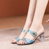 Daniyah – Peep-Toe-Pantoletten mit Strasssteinen