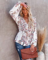 Wrapped Blossoms Bluse mit Knopfleiste und Bindeband