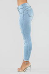 Turnin‘ Heads Low Rise Jeans – Hellblaue Waschung