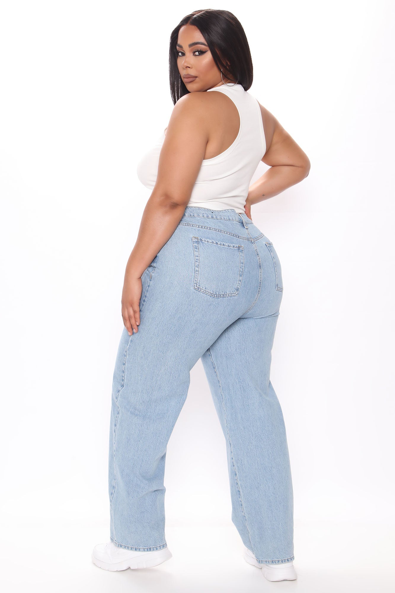 Low Rider Slouch Fit Jeans – Hellblaue Waschung