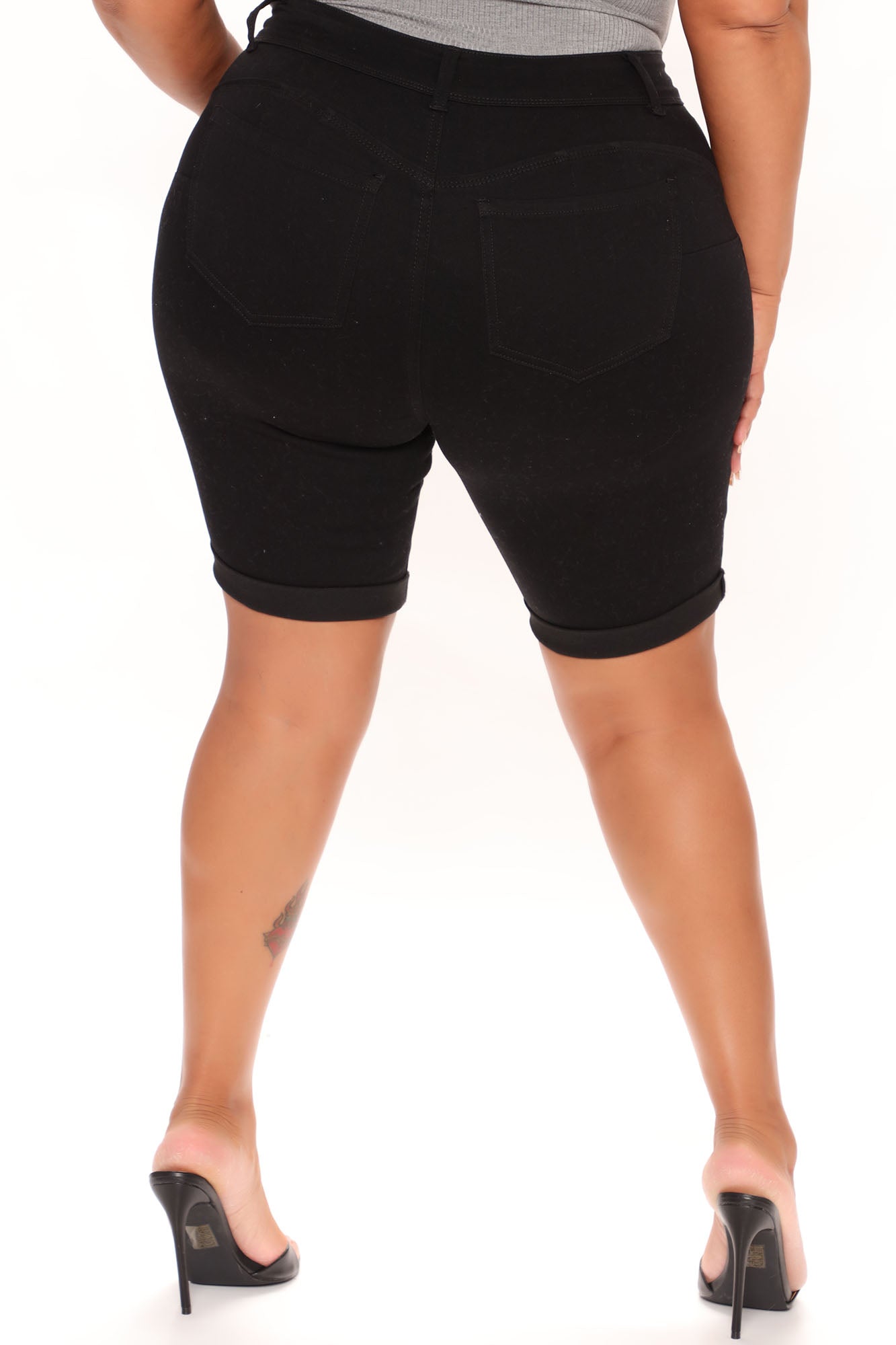 Lift Me Up Bermudashorts - Schwarz