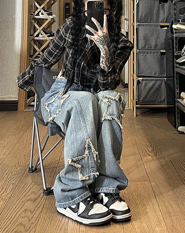 Distressed-Jeans aus Sonimire-Denim mit Sternenmuster