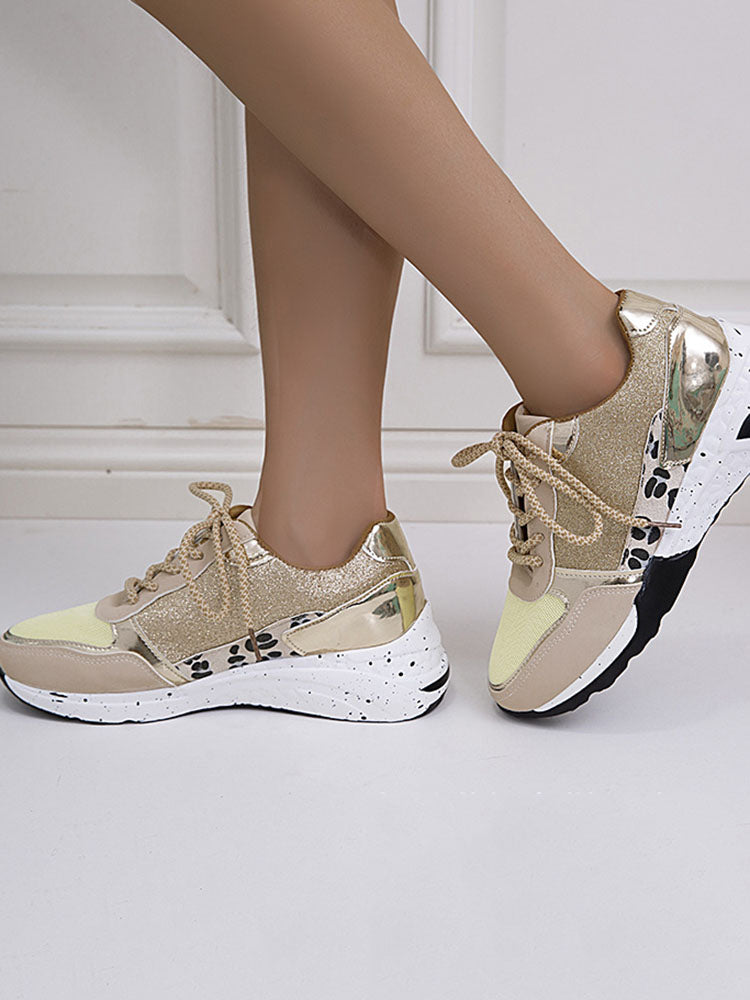 Lässige Sneakers mit Glitzer-Leopardenmuster