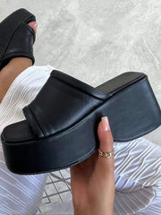 Sandalen mit Plateauabsatz und Keilabsatz