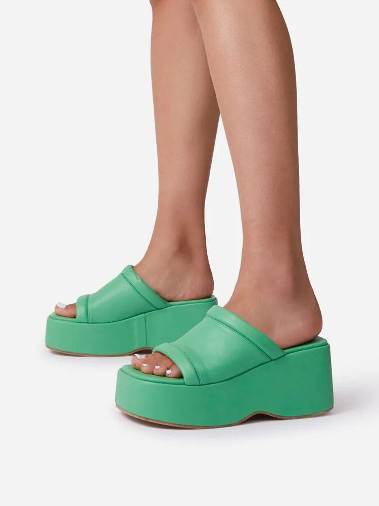 Sandalen mit Plateauabsatz und Keilabsatz
