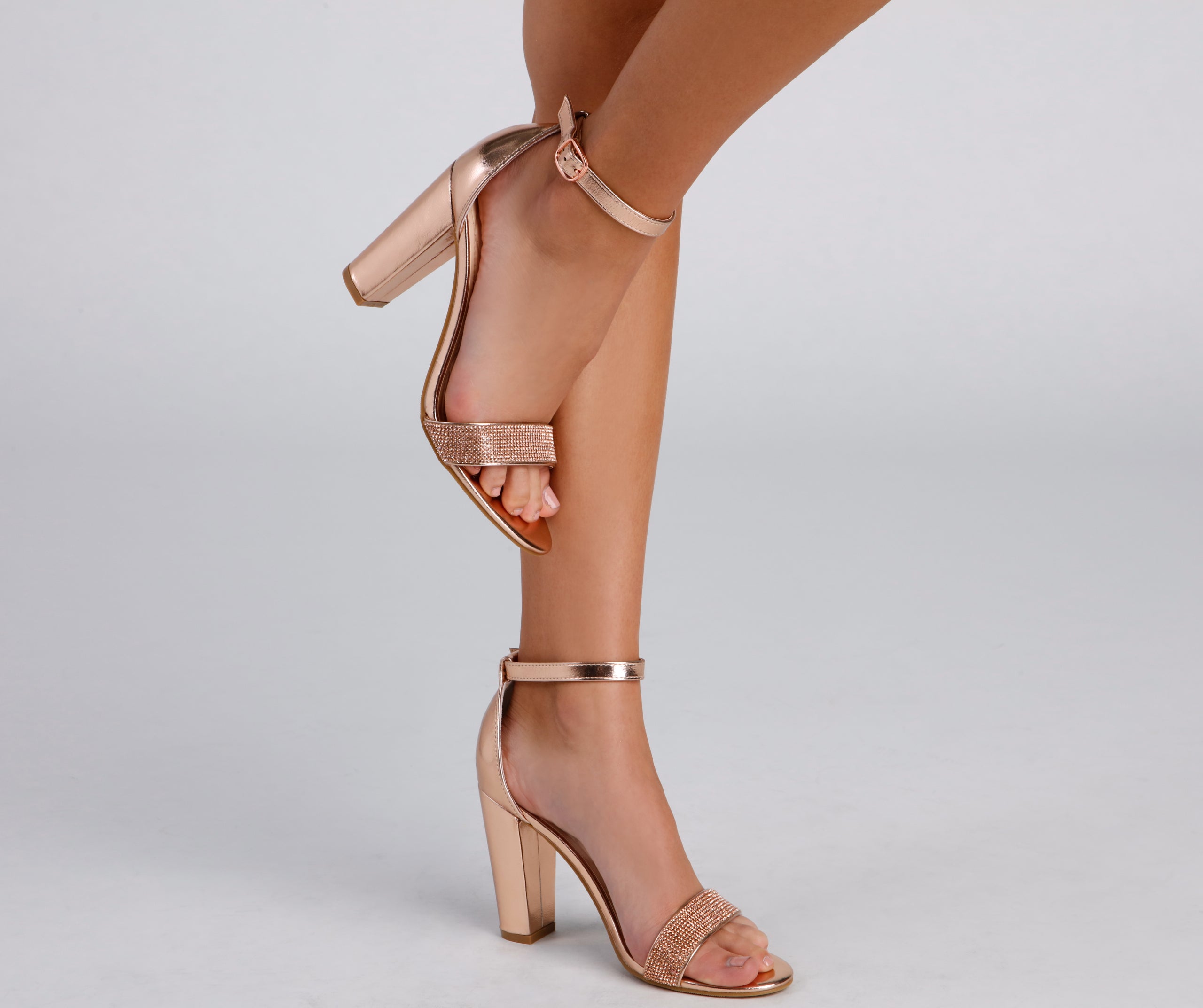 Glamouröse Heels mit Chrom-Strass