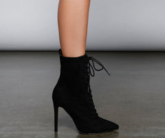 Get To The Point – Stiefeletten mit spitzer Spitze und Schnürung