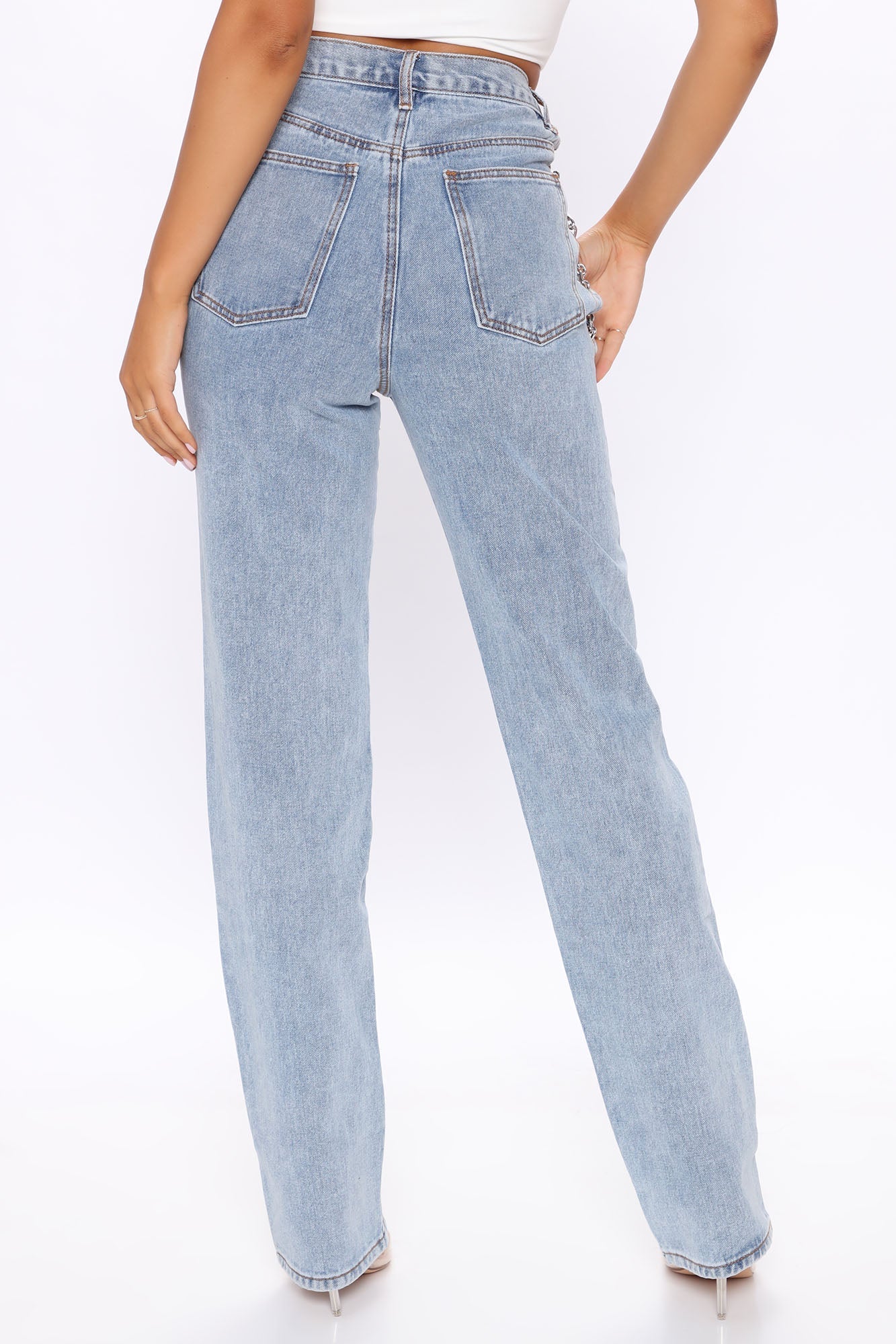 Tall Breaking Chains Straight Leg Jeans – Hellblaue Waschung