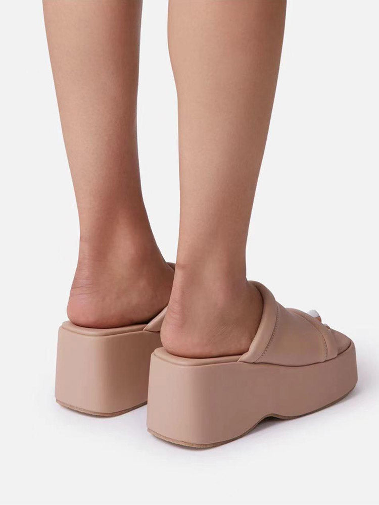 Sandalen mit Plateauabsatz und Keilabsatz