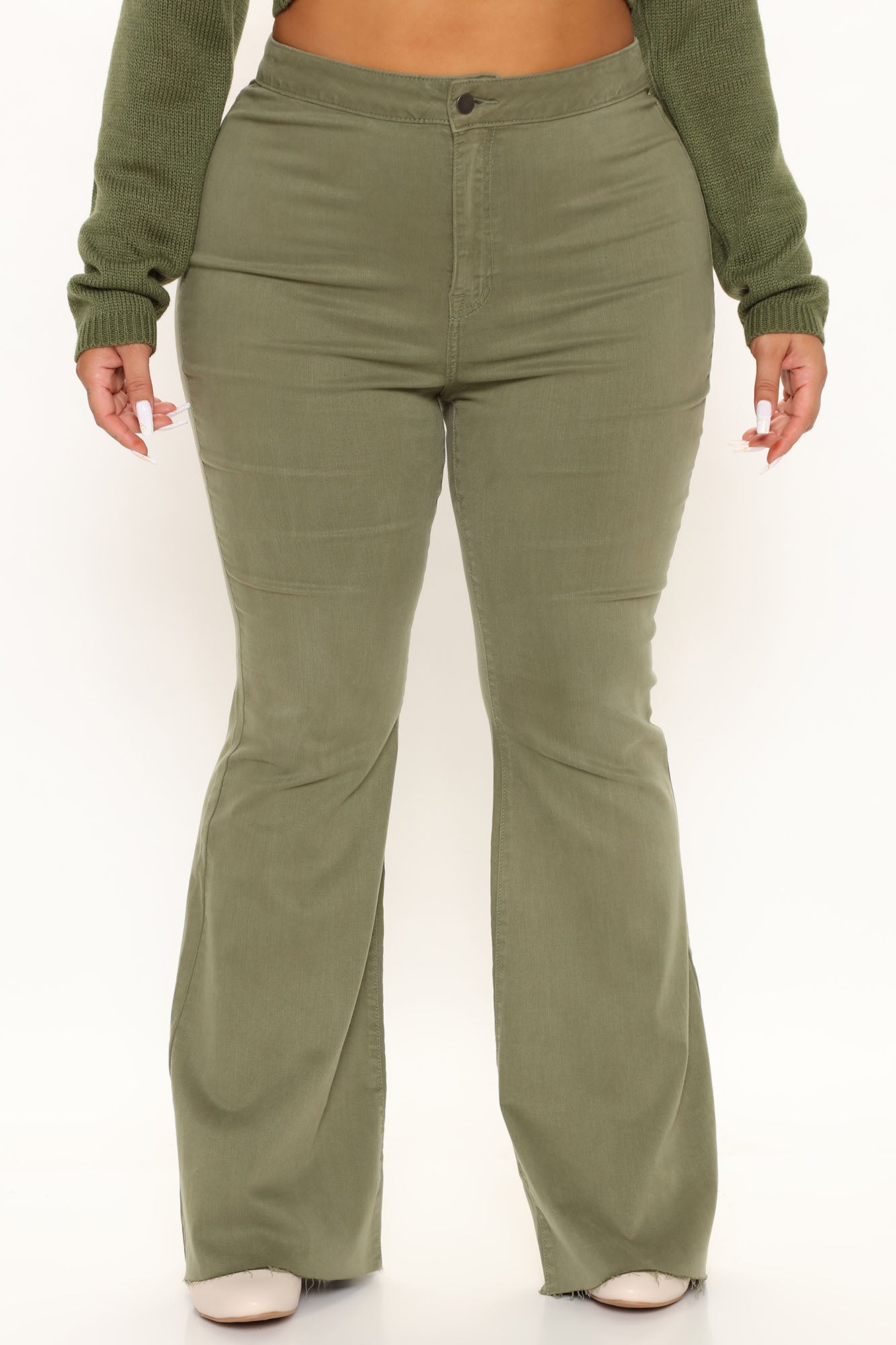 The Time Is Now – High-Rise-Flare-Jeans – Olivgrün