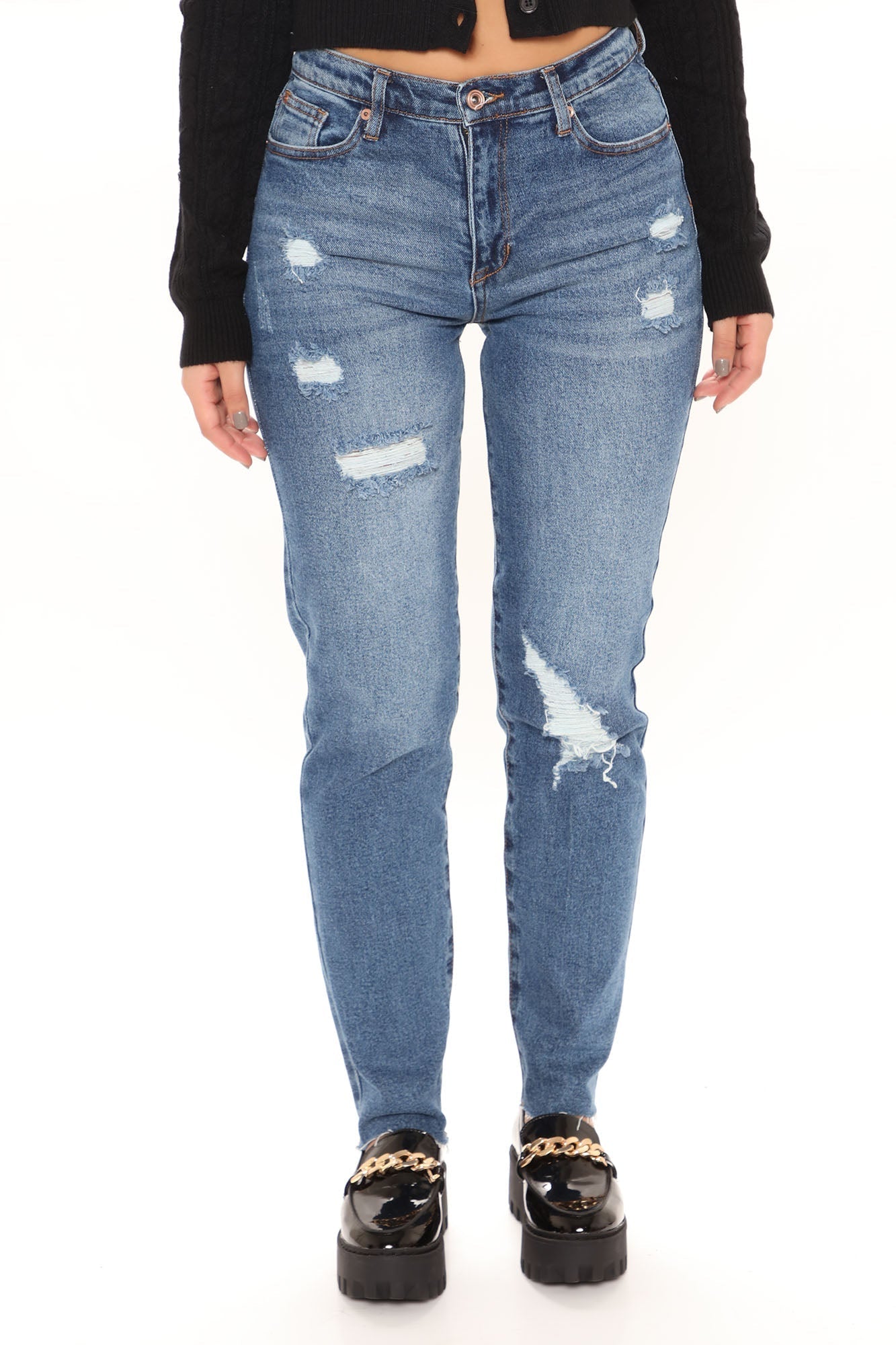 Survival Of The Fittest – Zerrissene Boyfriendjeans – Dunkle Waschung